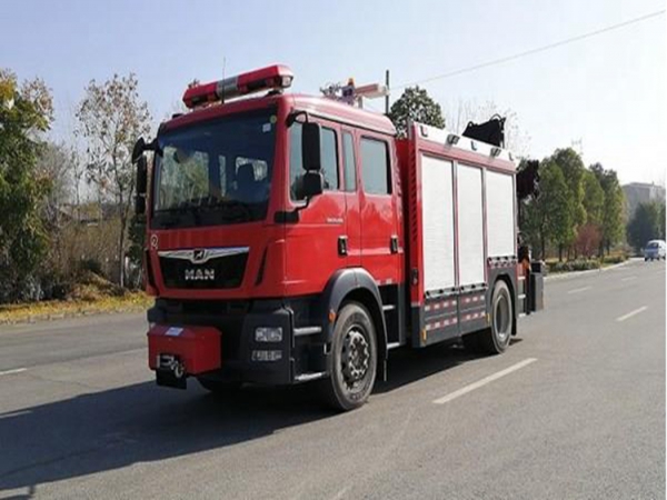 德國曼搶險(xiǎn)救援消防車