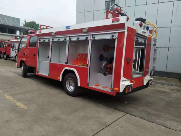 五十鈴600P 2噸水罐消防車(chē)